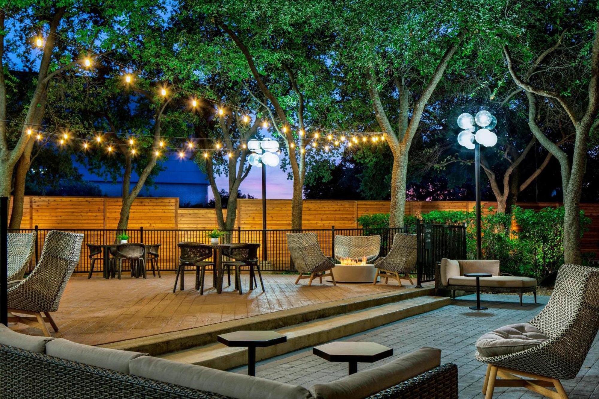 Sheraton Suites Market Center Dallas Luaran gambar
