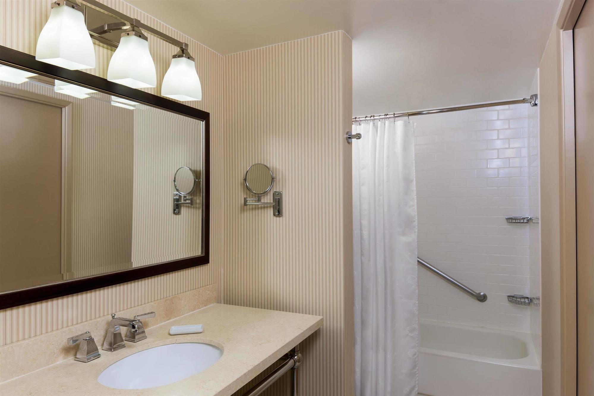Sheraton Suites Market Center Dallas Luaran gambar